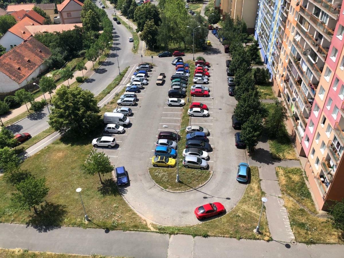 Bolevec Tower Appartement Plzeň Buitenkant foto